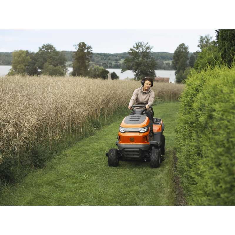 Cortacésped autopropulsado Husqvarna TS215T - Imagen 5
